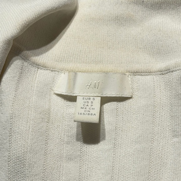 H&M Cream Ribbed Collared Knit Top - Picture 8 of 8
